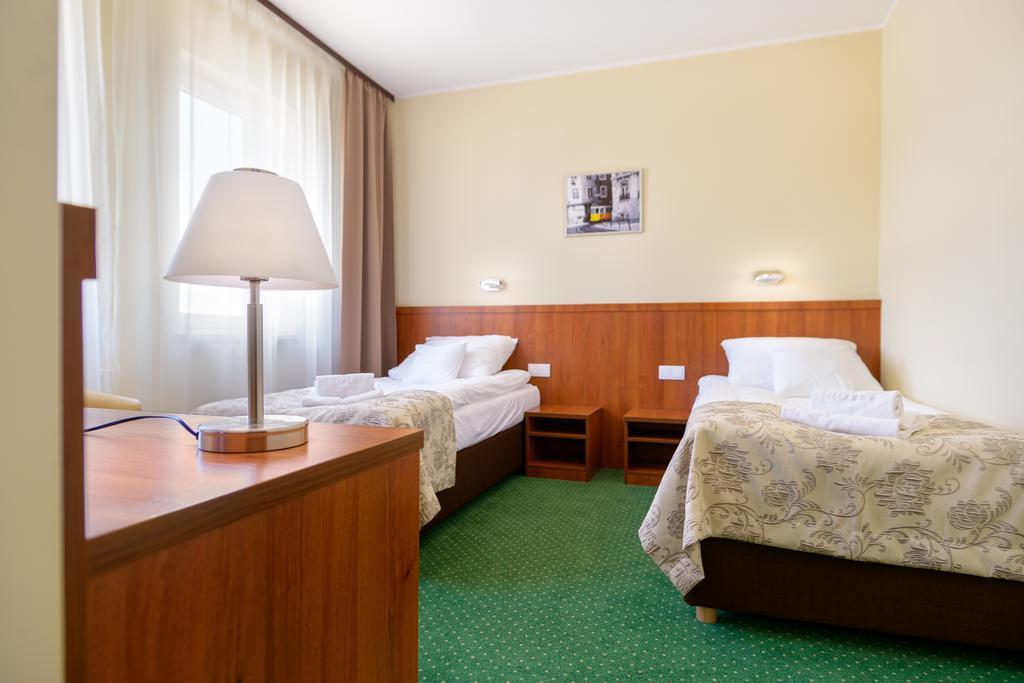 Hotel Zielony Poznan Exterior foto
